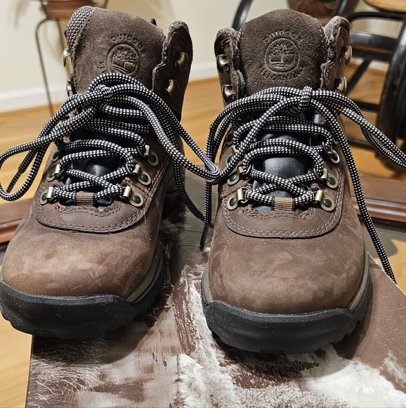 Timberland Women's Brown Hiking Boots - Picture 1 of 8